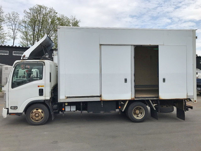 いすゞエルフパネルバン小型（2t・3t）[写真06]