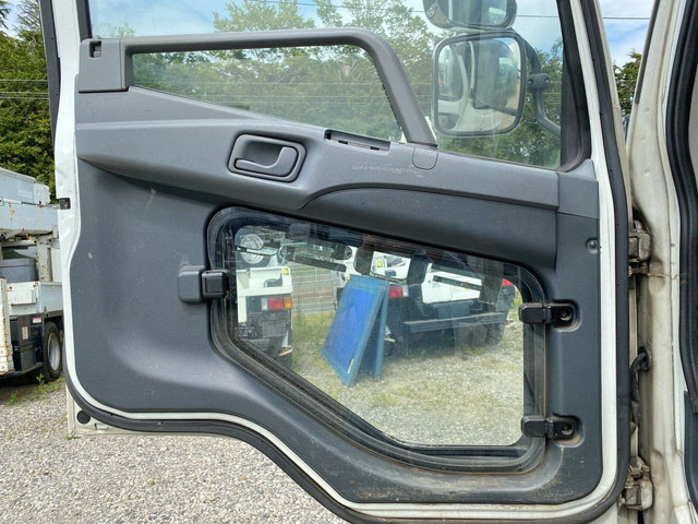 三菱ふそうファイターアルミブロック増トン（6t・8t）[写真28]