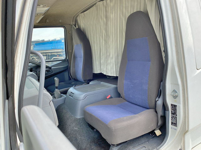 三菱ふそうファイターアルミブロック増トン（6t・8t）[写真33]