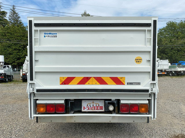 三菱ふそうファイターアルミブロック増トン（6t・8t）[写真09]