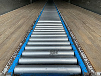 いすゞギガアルミウイング大型（10t）[写真16]