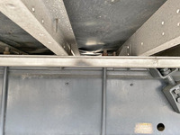 いすゞギガアルミウイング大型（10t）[写真25]