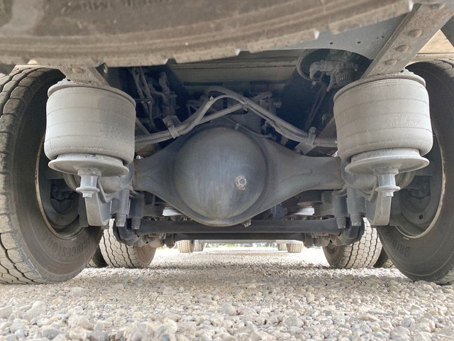 いすゞギガアルミウイング大型（10t）[写真28]