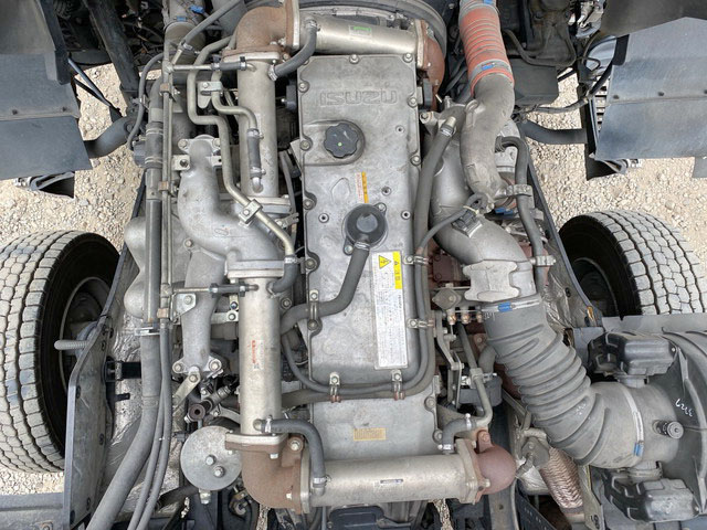 いすゞギガアルミウイング大型（10t）[写真29]