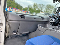 いすゞギガアルミウイング大型（10t）[写真32]