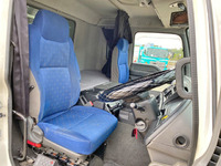 いすゞギガアルミウイング大型（10t）[写真33]