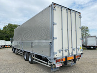 いすゞギガアルミウイング大型（10t）[写真04]