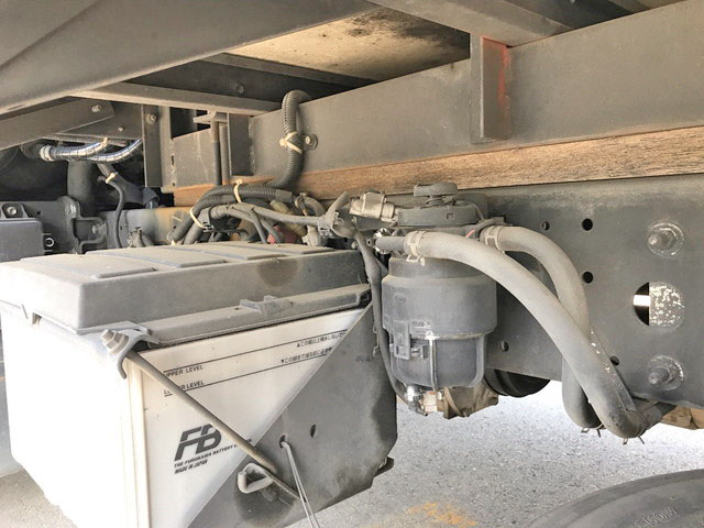 日野デュトロ冷凍車（冷蔵車）小型（2t・3t）[写真23]