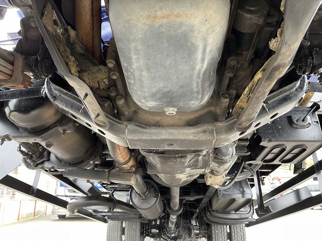 日野レンジャーセルフクレーン4段増トン（6t・8t）[写真11]