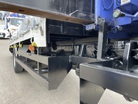 日野レンジャーセルフクレーン4段増トン（6t・8t）[写真15]