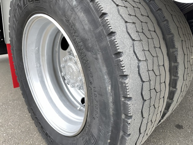 日野レンジャーセルフクレーン4段増トン（6t・8t）[写真18]