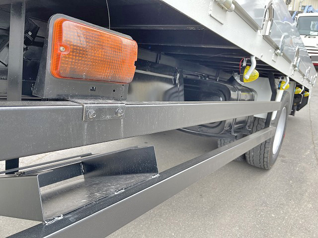 日野レンジャーセルフクレーン4段増トン（6t・8t）[写真19]