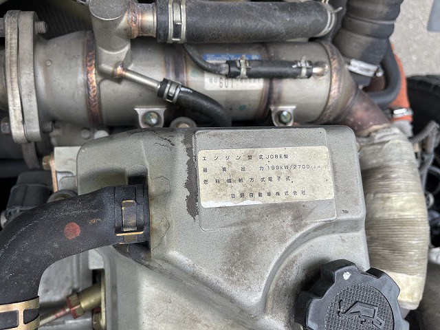 日野レンジャーセルフクレーン4段増トン（6t・8t）[写真28]