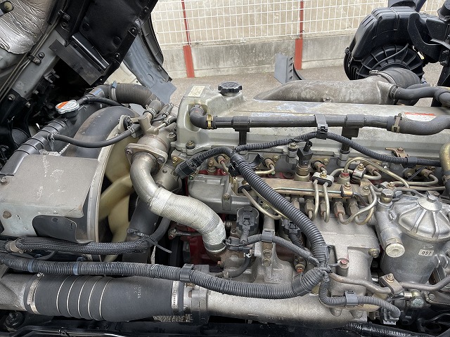 日野レンジャーセルフクレーン4段増トン（6t・8t）[写真29]