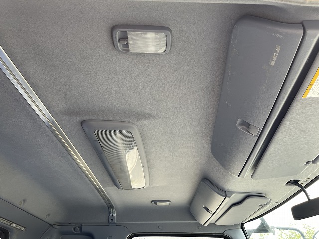 日野レンジャーセルフクレーン4段増トン（6t・8t）[写真32]