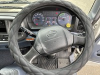 日野レンジャーセルフクレーン4段増トン（6t・8t）[写真37]