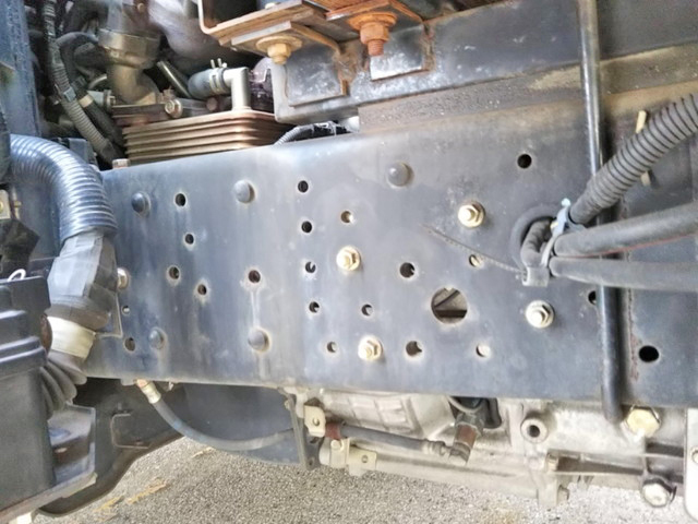 三菱ふそうキャンター平ボディ小型（2t・3t）[写真16]