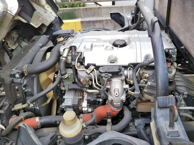 三菱ふそうキャンター平ボディ小型（2t・3t）[写真22]