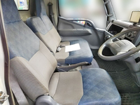 三菱ふそうキャンター平ボディ小型（2t・3t）[写真27]