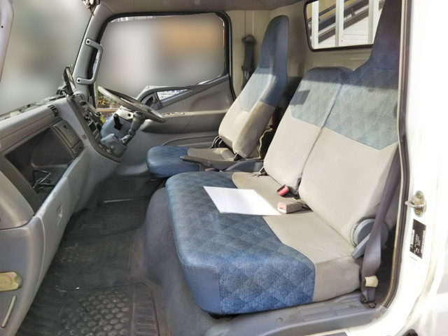 三菱ふそうキャンター平ボディ小型（2t・3t）[写真29]