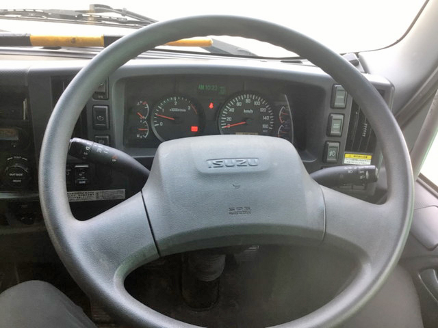 いすゞフォワードアルミウイング中型（4t）[写真21]