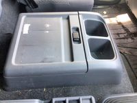 いすゞフォワードアルミウイング中型（4t）[写真24]