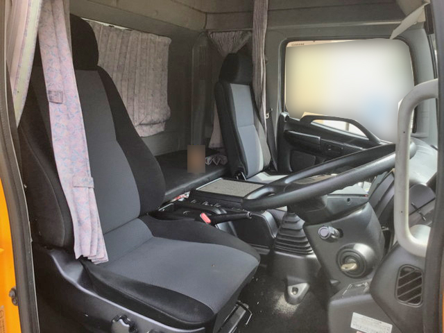 日野レンジャーアルミウイング中型（4t）[写真14]