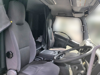 いすゞフォワードアルミウイング中型（4t）[写真22]