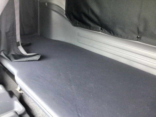 いすゞフォワードアルミウイング中型（4t）[写真26]