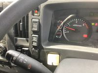 いすゞフォワードアルミウイング中型（4t）[写真30]