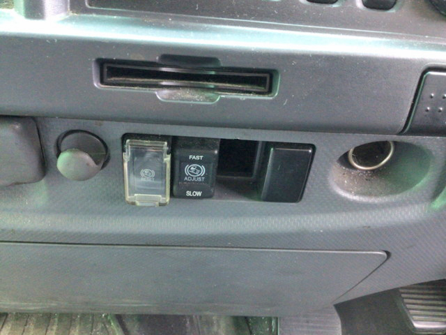 いすゞフォワードアルミウイング中型（4t）[写真24]