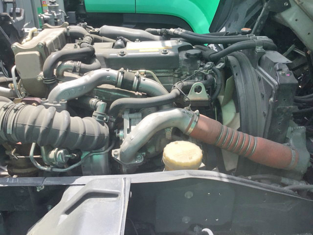 いすゞフォワードアルミウイング中型（4t）[写真11]