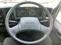 いすゞフォワードアルミウイング中型（4t）[写真17]