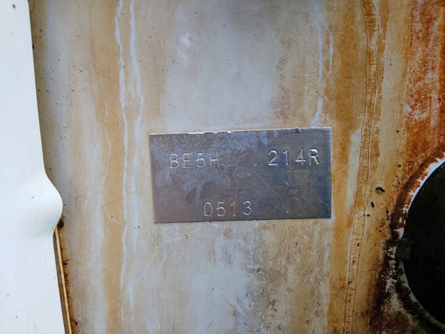 三菱ふそうキャンター平ボディ小型（2t・3t）[写真11]