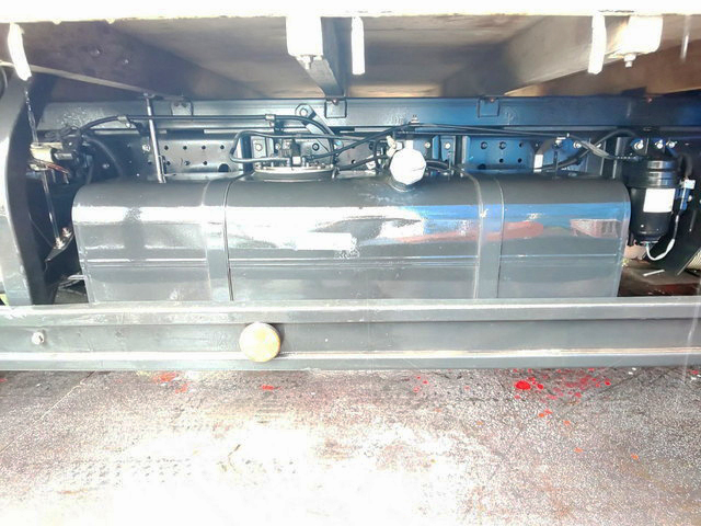 三菱ふそうキャンター平ボディ小型（2t・3t）[写真12]