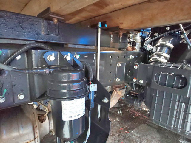 三菱ふそうキャンター平ボディ小型（2t・3t）[写真15]