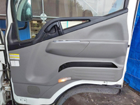 三菱ふそうキャンター平ボディ小型（2t・3t）[写真26]