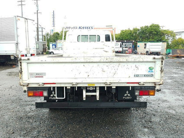 三菱ふそうキャンター平ボディ小型（2t・3t）[写真08]