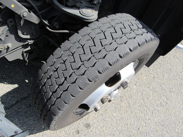 日野デュトロアルミバン小型（2t・3t）[写真10]