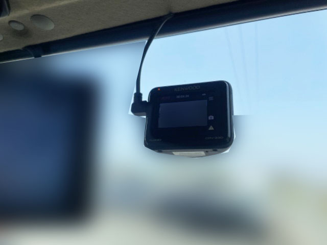 日野レンジャー幌ウイング中型（4t）[写真18]