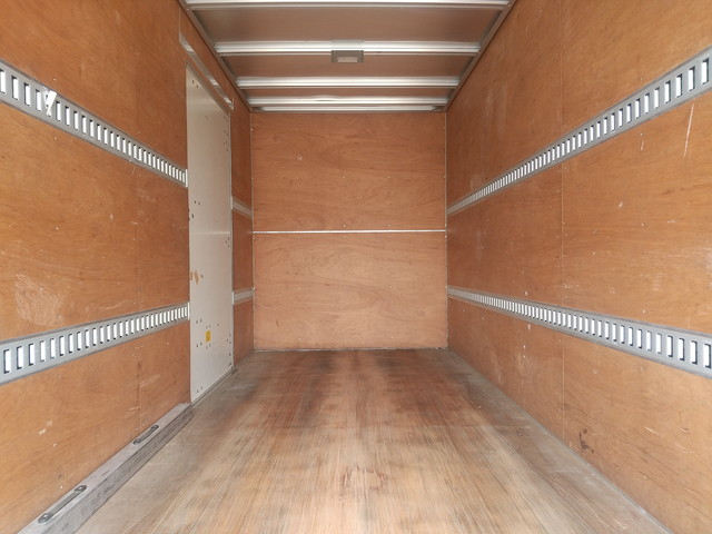 いすゞエルフアルミバン小型（2t・3t）[写真12]