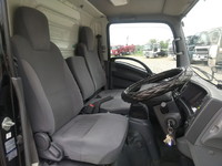 いすゞエルフアルミバン小型（2t・3t）[写真29]