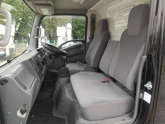 いすゞエルフアルミバン小型（2t・3t）[写真30]