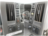 いすゞエルフアルミバン小型（2t・3t）[写真35]