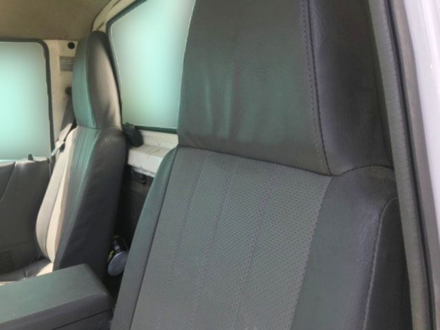 マツダボンゴ平ボディ小型（2t・3t）[写真12]