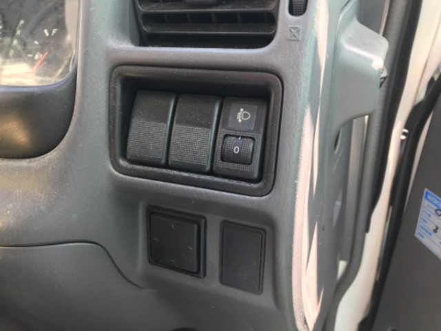 マツダボンゴ平ボディ小型（2t・3t）[写真22]