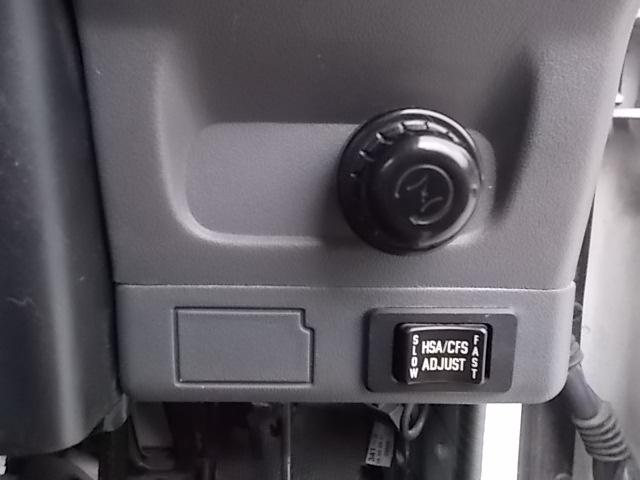 いすゞエルフ平ボディ小型（2t・3t）[写真10]