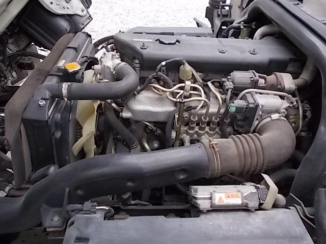 いすゞエルフ平ボディ小型（2t・3t）[写真15]