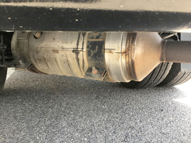 三菱ふそうキャンター平ボディ小型（2t・3t）[写真13]