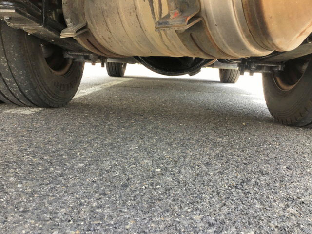 三菱ふそうキャンター平ボディ小型（2t・3t）[写真14]